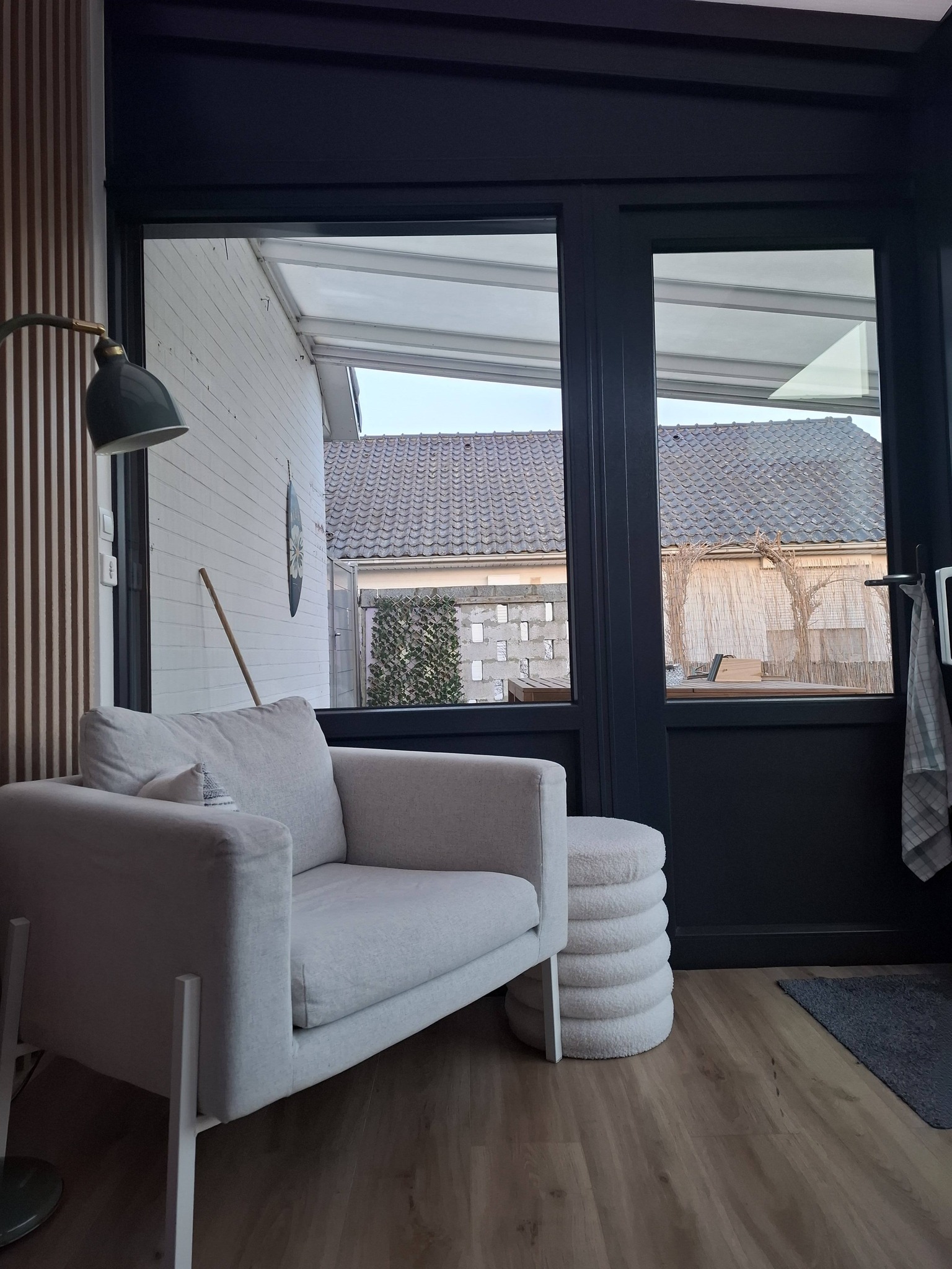 Nettoyage du sejour avec baie vitree a Ath par MakClean